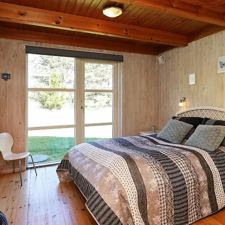 Four-bedroom Holiday In 38 別荘